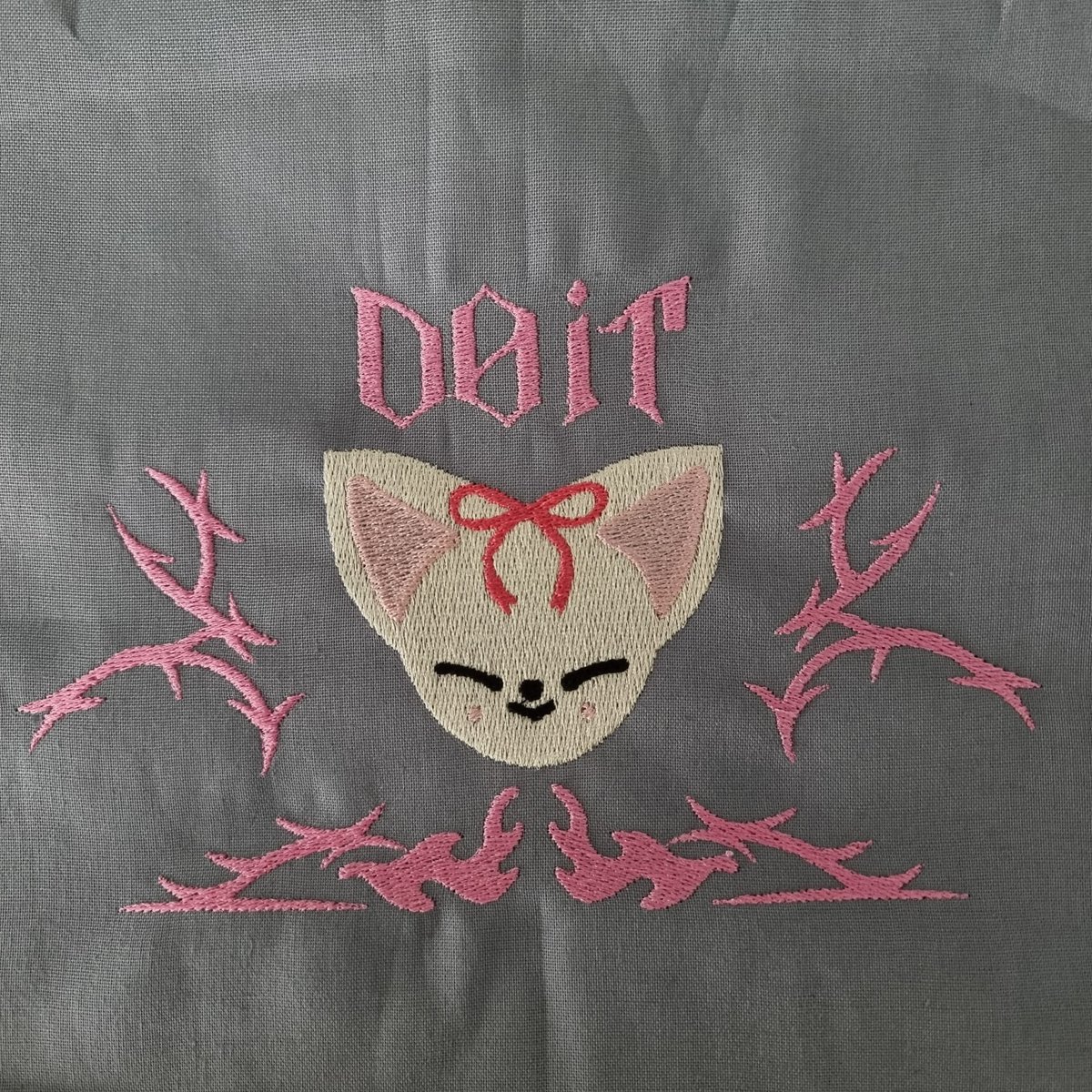 gloomxparx's tweet photo. I think my embroidery is really pretty and I want more people to see the things I make but I dont know how to get the audience 🙃 💔 https://t.co/auEI7bHMPP