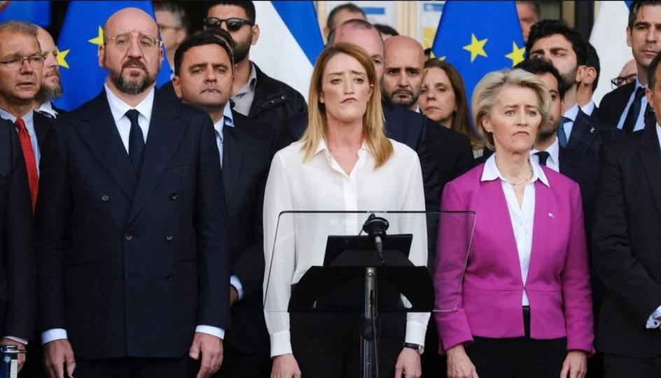 SILBER-FRAU tweet media