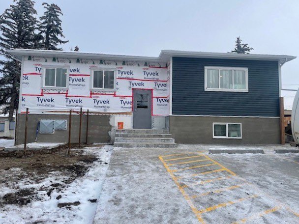 swmwdesign's tweet photo. Things are coming together at Great Adventures Daycare! The exterior is nearly complete, interior drywall is up, and flooring installation is underway. Mechanical systems are also progressing as we move closer to bringing this new space to life.⁠
⁠
Stay tuned to see more! https://t.co/p1iIG2jymA