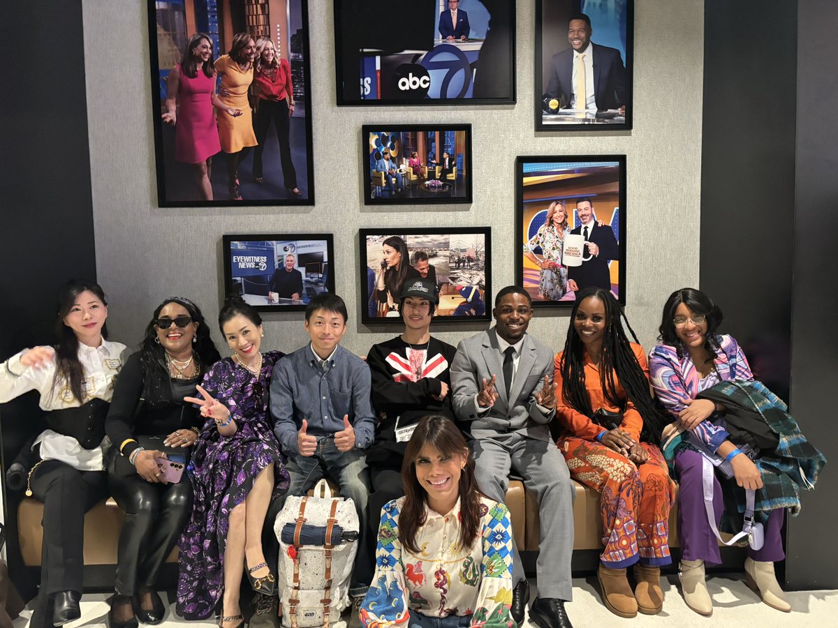 BerkeleyCollege's tweet image. From the classroom to the studio. 🎥 Our Berkeley College Fashion students attended multiple tapings of the @TamronHallShow last year, gaining real-world industry experience. We're grateful for opportunities that help our students learn and grow. #ExperientialLearning