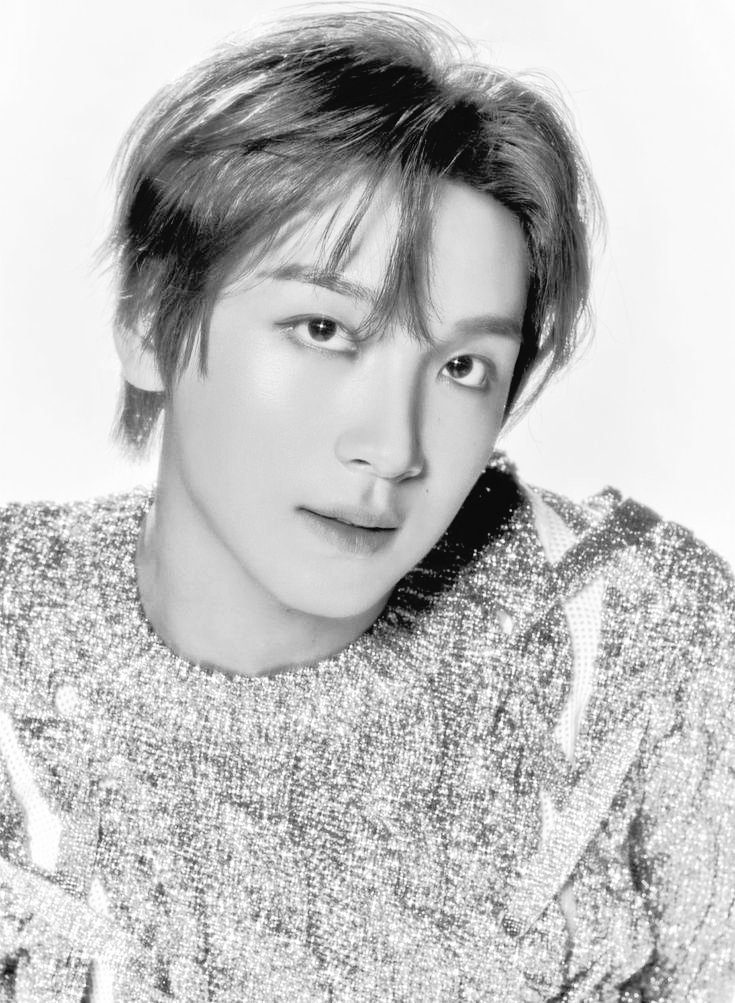 Galereyabackup's tweet photo. #Haeryu Series AU 

 🤍"Gravity"🤍

—Mau sejauh apa, dan sebagaimana kita menghindar, garis takdir itu nyata, perlahan membawanya layaknya gravitasi, tanpa sadar terlalu kuat dan saling menarik—

... https://t.co/wAtMAWsIAI
