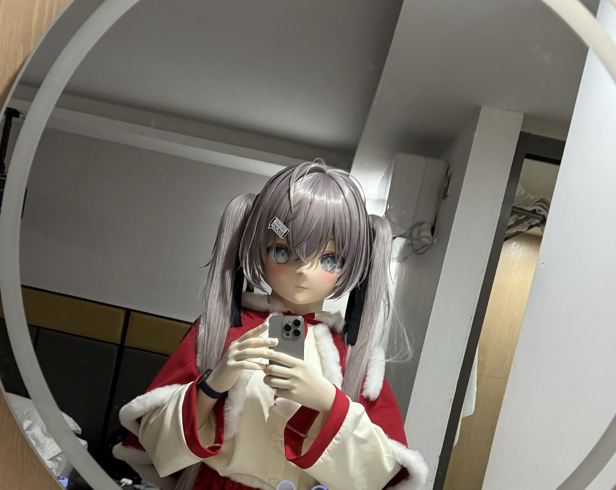 面 tweet media