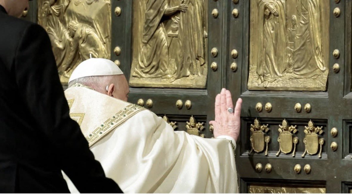 maronitas_es's tweet image. Año jubilar ordinario «Peregrinos de la Esperanza»

              ¡Adorado sea Jesucristo!

APERTURA                           CLAUSURA
25 dic 2024                          6 ene 2026
Por: Francisco                      Por: León XIV