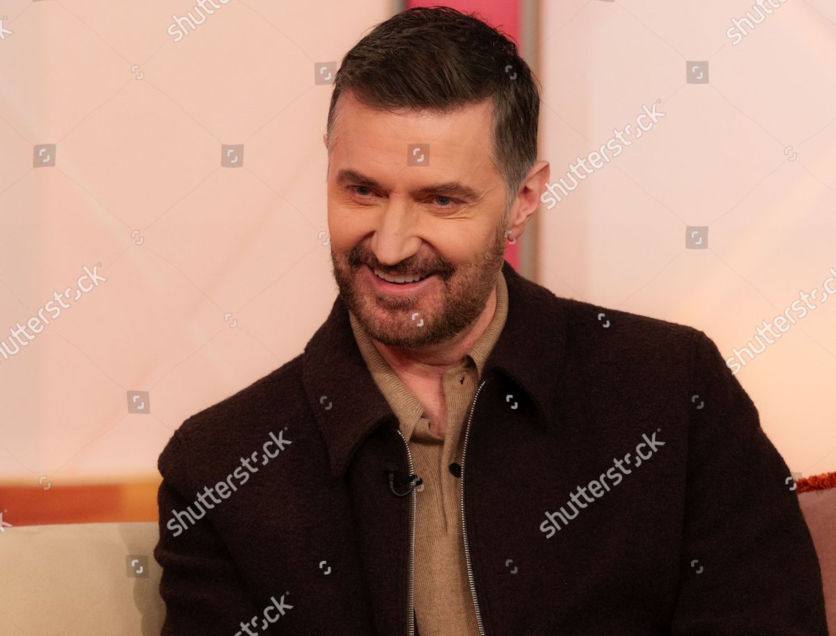 RABulgaria's tweet image. Many pics of #RichardArmitage at #Lorraine on Shutterstock.

shutterstock.com/it/editorial/s…