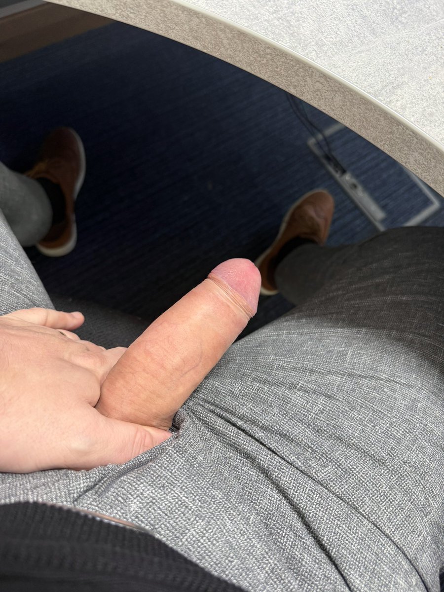 HeyHeyHey1983's tweet photo. #Workflash #Playful #Dadbod #Horny https://t.co/M9na6jfSyP
