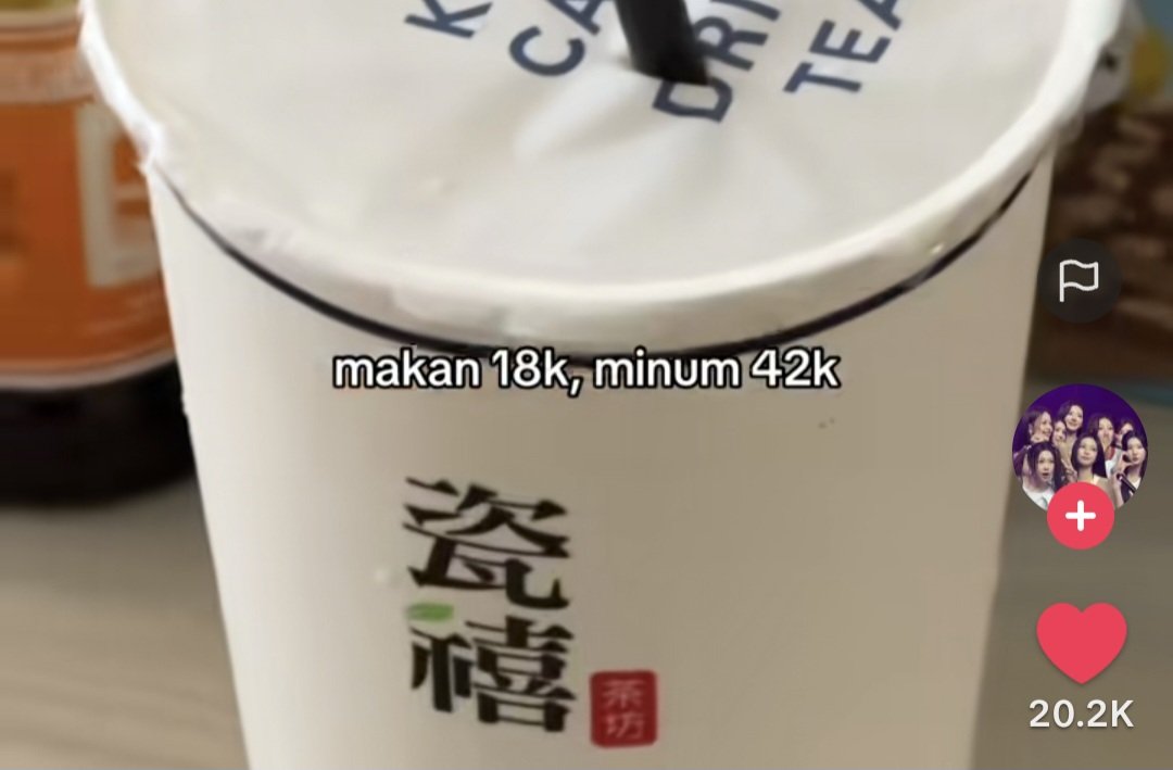 aideuri's tweet image. adalah gw hari ini alias ngopi 20rb, makan siang 10rb #ilmumahal