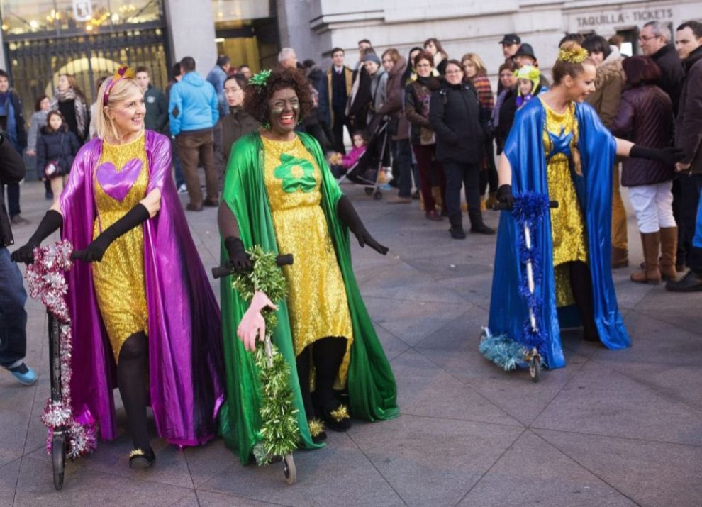 RABAGOISABEL's tweet image. Que dice la izquierda que pintar la cara a Baltasar es racismo. No como cuando ellos aplaudían la mamarrachada de las “Reinas Mágas” de Carmena que nos tuvimos que tragar. Su “Baltasara” en Madrid. Eso era maquillaje empoderado feminista, no?🤣🥳🍿

La izquierda es un puro meme.