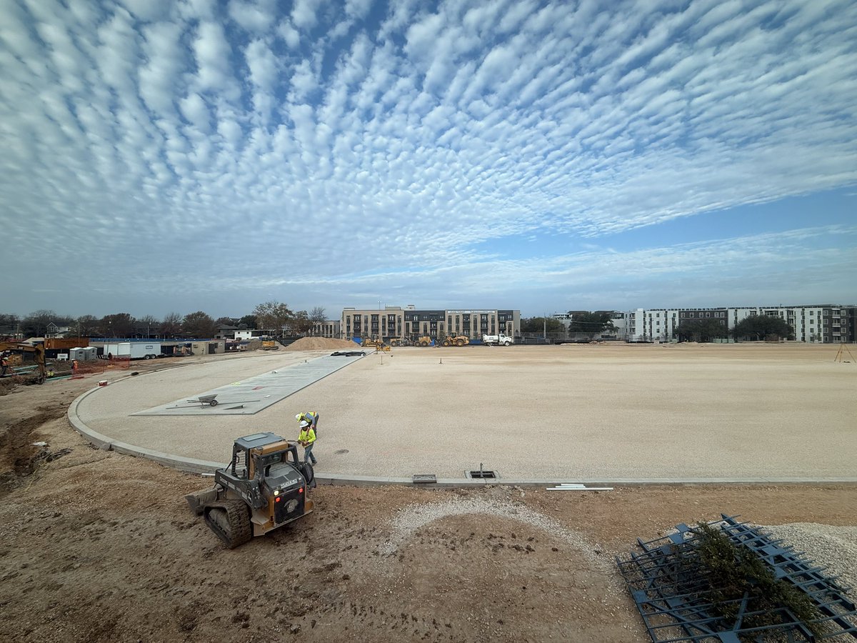 mac_knights's tweet photo. Field upgrades are underway 👀🔥
Every improvement matters as we keep building something special. Can’t wait to see it all come together.
🏈⚔️ #CarryTheTorch #MidKnightTempo https://t.co/u8btCZ18zY