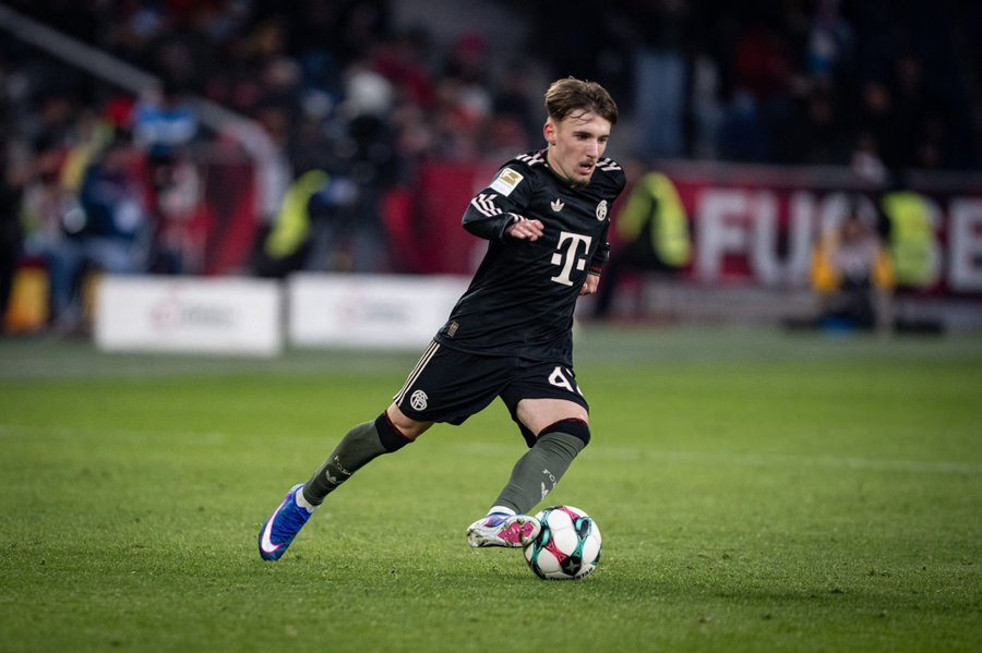 iMiaSanMia's tweet image. Max Eberl on Lennart Karl: "A 17-year-old is allowed to make mistakes. He came to us the next day and said: 'I think I said something not so nice there.' - For us, the matter is settled; it was never a topic. He's showing his performances on the pitch." [@_kochmaximilian]