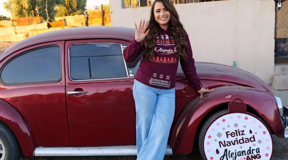 MLopezSanMartin's tweet image. Retienen en la garita de Calexico a Alejandra Ang, diputada de Morena en Baja California

Intentó cruzar a EU con 40 mil dólares sin declarar

Dice que, "por error", no resguardó el dinero en su casa

Aseguró que el dinero era para comprarse un auto