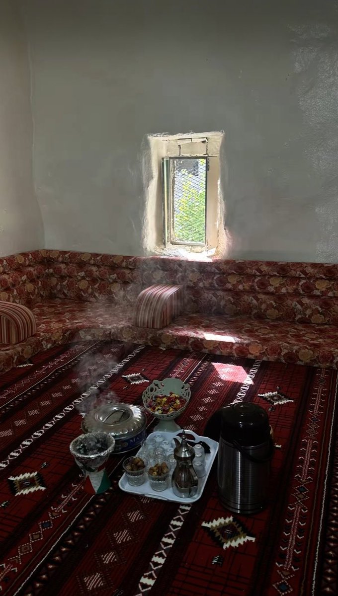 أبيات فُصحى. tweet media