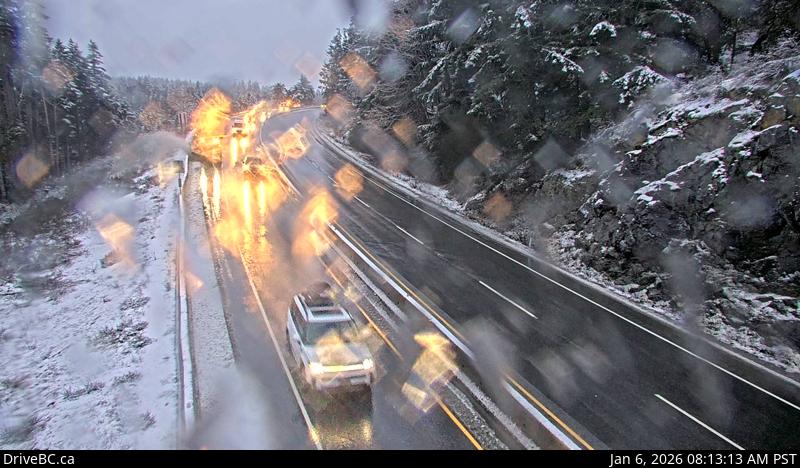 EmconServicesBC's tweet photo. 🚨🚨Snow on the #malahat this morning! Plow trucks are out and require room to move. Please give space and drive accordingly during travels today. https://t.co/VhU8lYEIWw