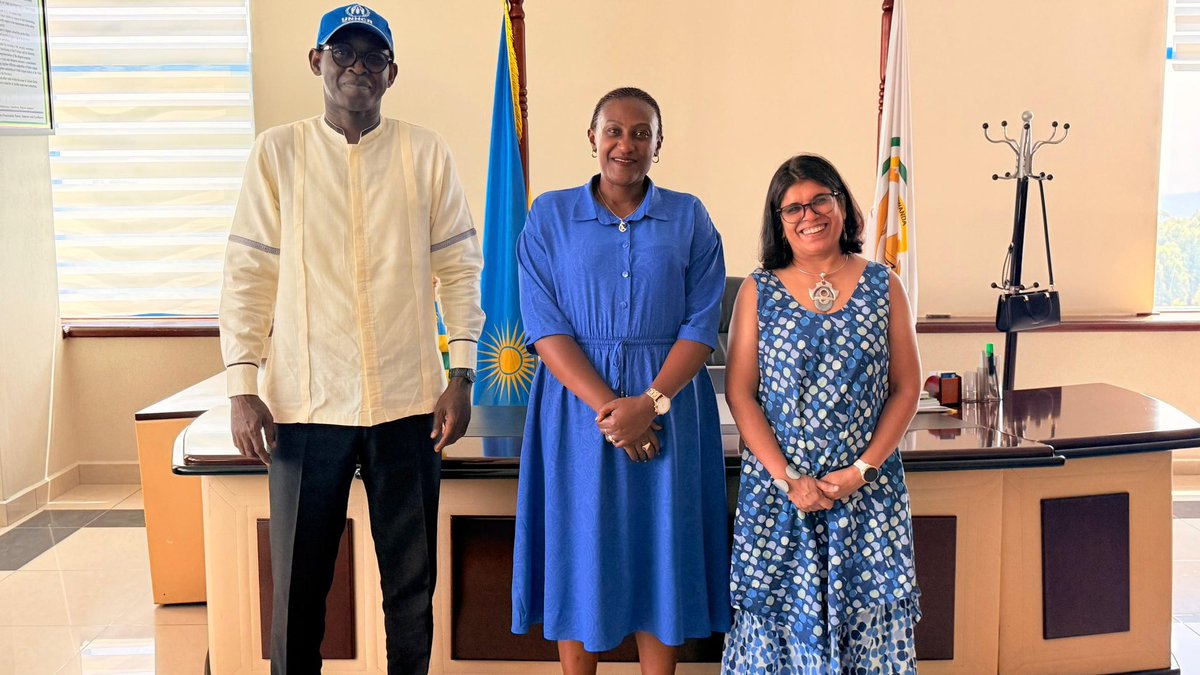 Today, the New <a href="/RefugeesRwanda/">UNHCR Rwanda</a> Representative in Rwanda had a courtesy call with Governor <a href="/AKayitesiAlice/">Kayitesi Alice</a> .They discussed on strategies for refugees graduation and more resilience including agriculture, agro processing projects, job creation and health based community insurance.