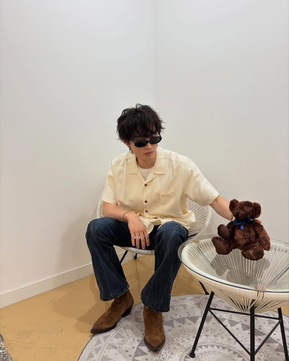 FaceLndy's tweet photo. HBD.เจบี🥳
#DarlingLeaderJAYBDay https://t.co/H6UwejZjgZ