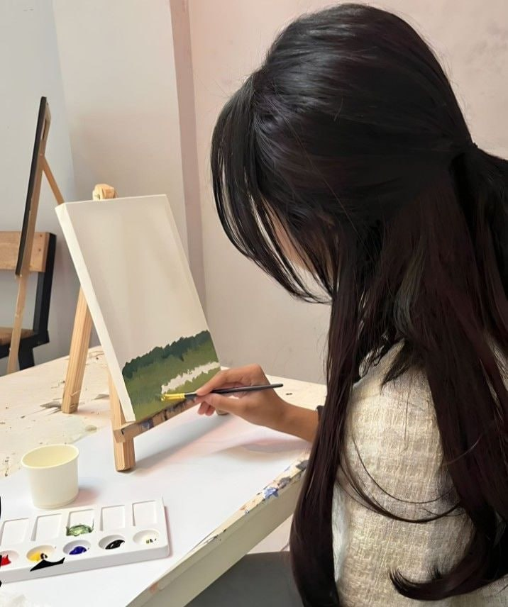 Zuri1Suri's tweet photo. Painting silence into something beautiful 🖼️✨ https://t.co/2BdfJ7fyJU