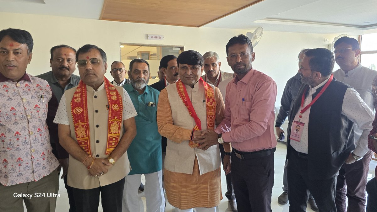ASHVIN SAXENA tweet media