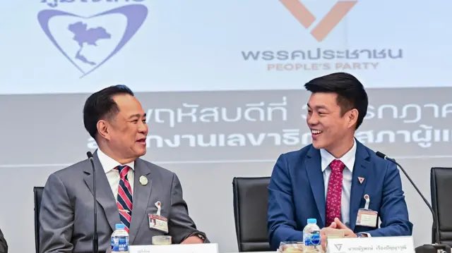 คลูบาร์ tweet media