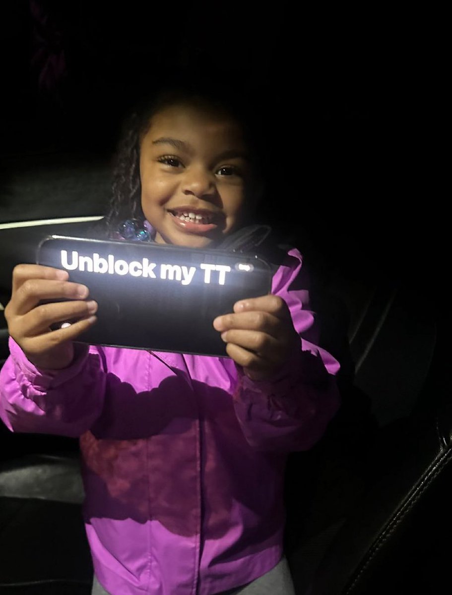 niy2pretty's tweet image. This my last resort💔