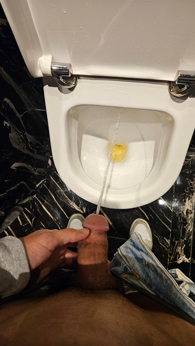 有啲想自產自銷🥵
定有人可以幫我銷🥵🥵