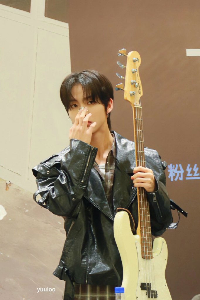 honey75493512's tweet image. THX?? Hey EunHwi !!!???🛐🛐🛐🛐
My boy

#Hwi #TNX