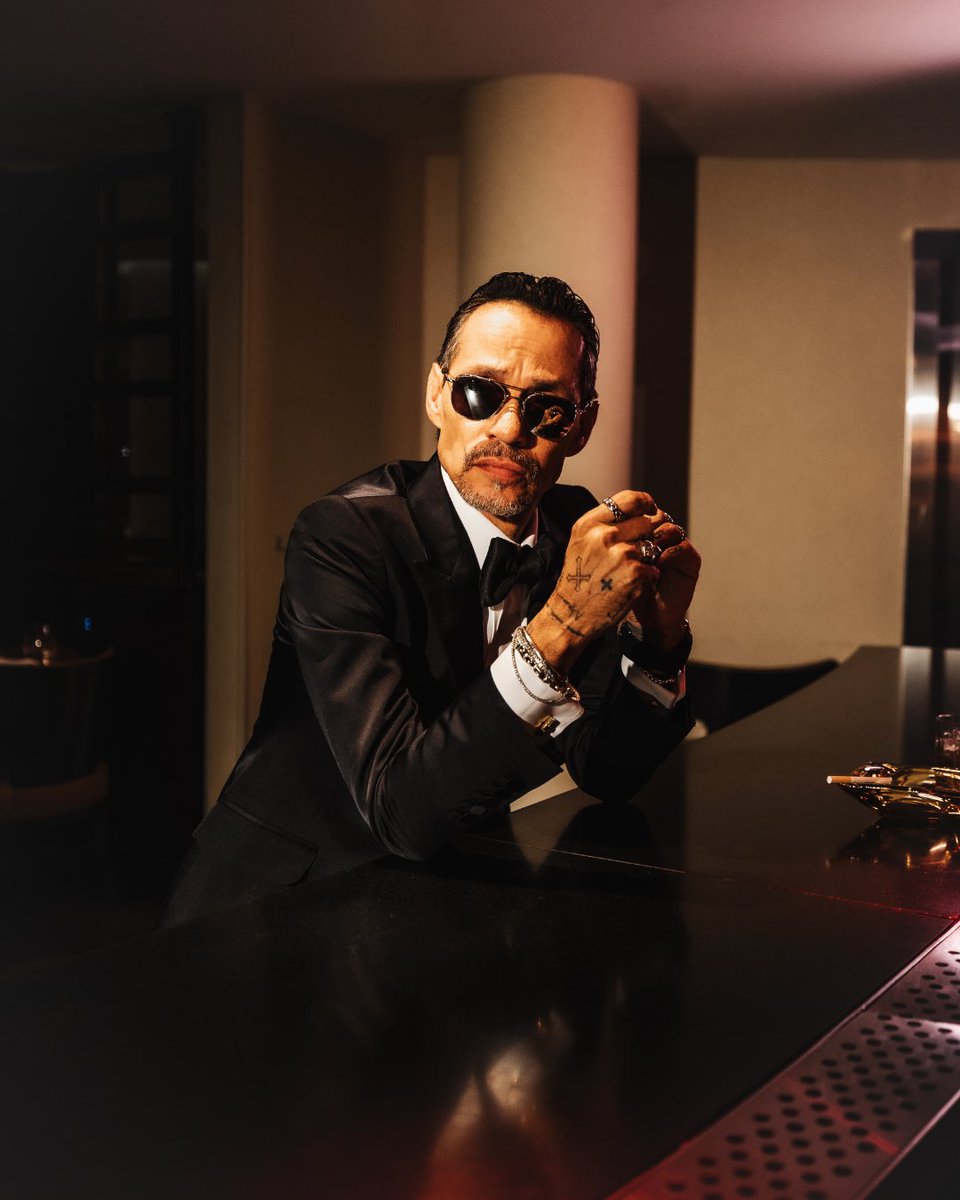 Marc Anthony tweet media