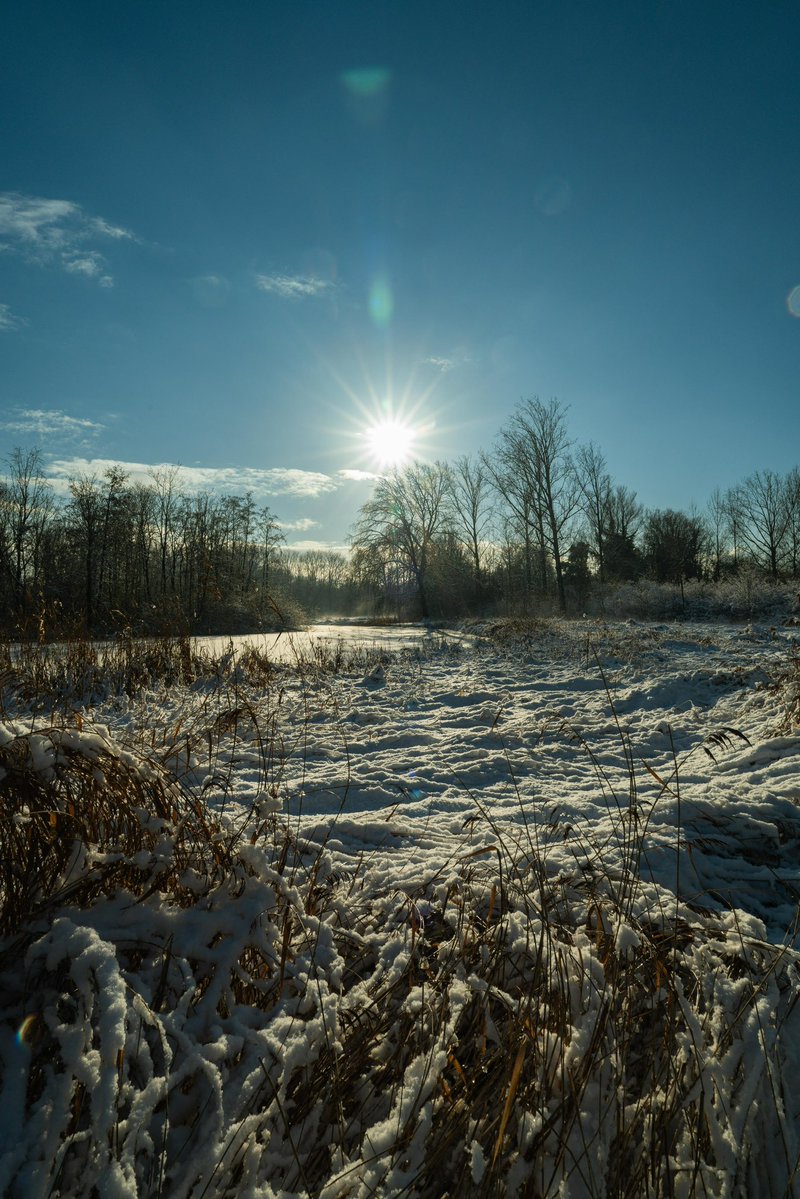 Dag 2 van #water peilen bijsturen in de #sneeuw. Alles gladjes verlopen maar het gaat wel een stuk langer duren 😅 IJs en wederdienende noemen we dat. #waterschap #waterschap werkt!