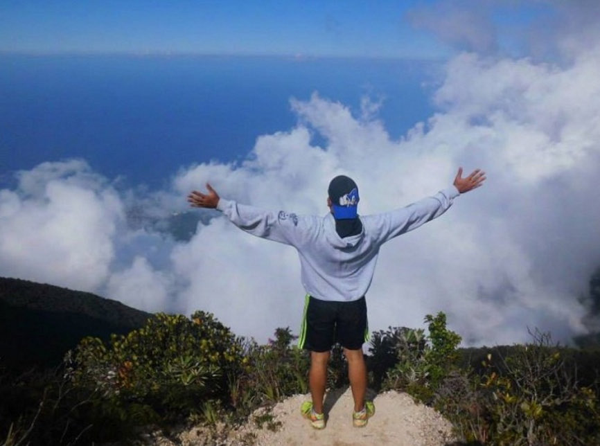 Robert Redman.
32 años.

Asesinado en Chacao de un disparo en la cabeza por civiles pro gobierno chavista, el 12 de febrero del 2014.

Horas antes había cargado el cuerpo de Bassil Da Costa, asesinado por funcionarios del Sebin.

#PROHIBIDOOLVIDAR