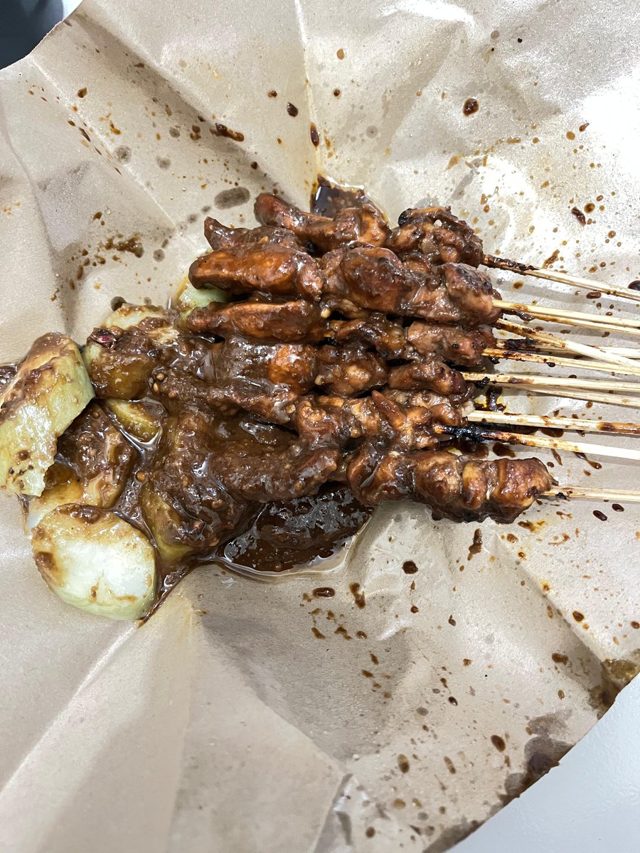 nofacetofac's tweet photo. Bangun tidur bisa bisanya ngide sateee🤤 https://t.co/w3ly1fzAZi