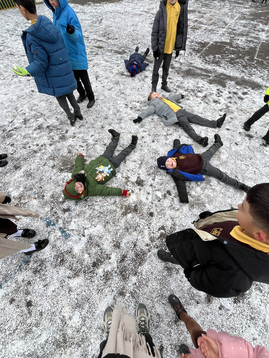 St Josephs 💛 tweet media