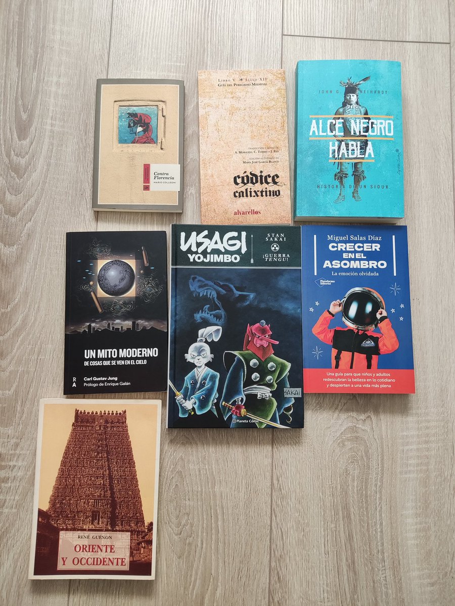 Mi humilde y dispar biblioteca crece un poco más gracias al <a href="/ElLibroRojoR/">El Libro Rojo</a> <a href="/MiguelSalasDiaz/">Miguel Salas Díaz</a> o <a href="/Mario_Colleoni/">ℳ.</a> Muchos otros quedan en el tintero. Muchas gracias. Feliz Epifanía.