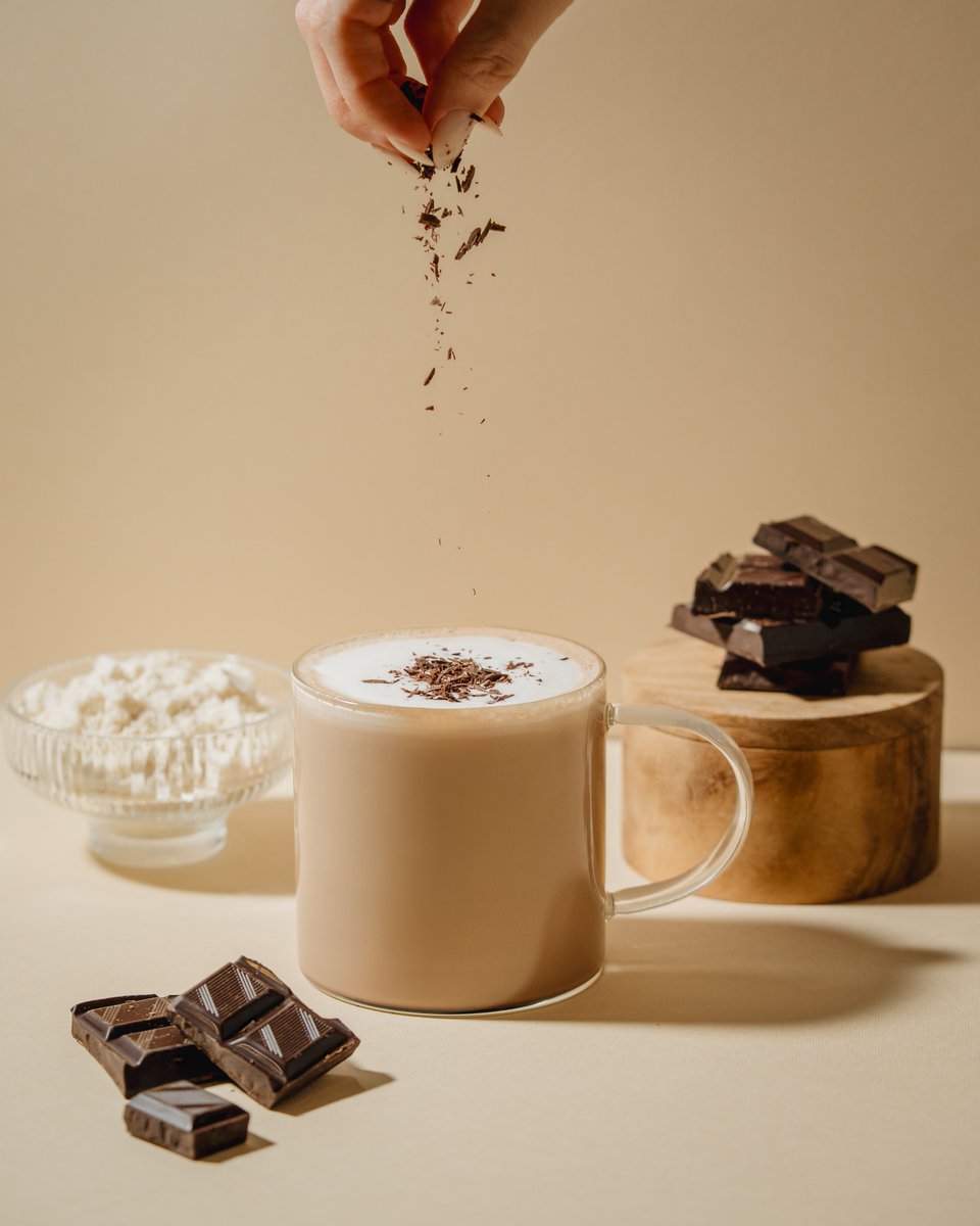 SecondCupCanada's tweet image. Starting the year off strong with our Mocca Power latte, packed with 18g of whey protein to fuel your day!

-

Commencez l'année en force avec notre latte Mocca Énergie, avec 18 g de protéines de whey pour enrichir votre journée !

#secondcup #protein #latte