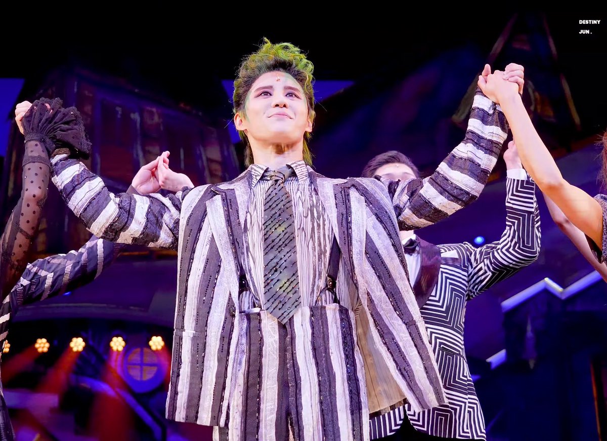 XIA_destinyjun's tweet image. 4K 260106 비틀쥰스는 최고였다.★★★★★ - 김준수 I 뮤지컬 비틀쥬스 커튼콜데이
youtu.be/g1Q4aSLIpiM?si…

#XIA #김준수 #시아준수 #KIMJUNSU #JUNSU #ジュンス #金俊秀 #비틀쥬스 #비틀쥰스 #비틀쥰수