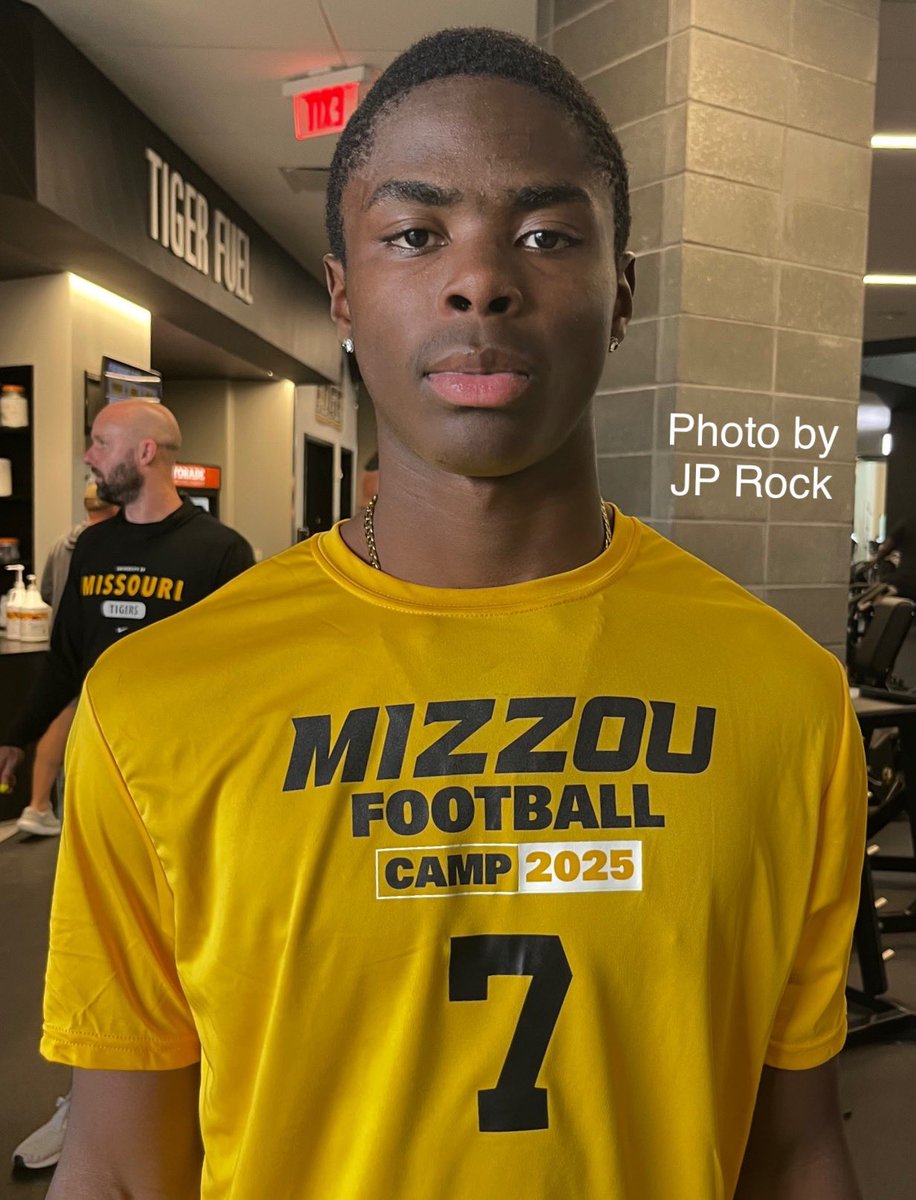 #Mizzou will host Liberty (MO) North 2026 big-time 6’2” 185 DB prospect Trashundon Neal:<a href="/ToptNeal/">Trashundon “Clamp Merchant” Neal</a> on his Official Visit the weekend of the 17th-18th. <a href="/MizzouFootball/">Mizzou Football</a> #SEC