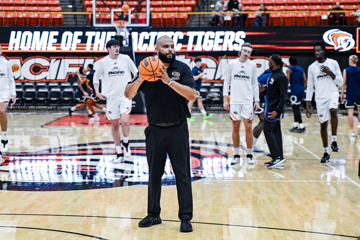 Pacific Men's Basketball tweet media