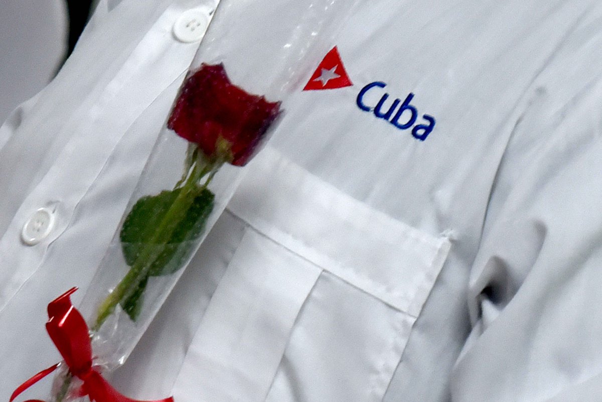 Brigada Médica #Cubana confirma seguridad de colaboradores tras ataques en #Venezuela.
#CubaPorLaSalud.
cubadebate.cu/noticias/2026/…