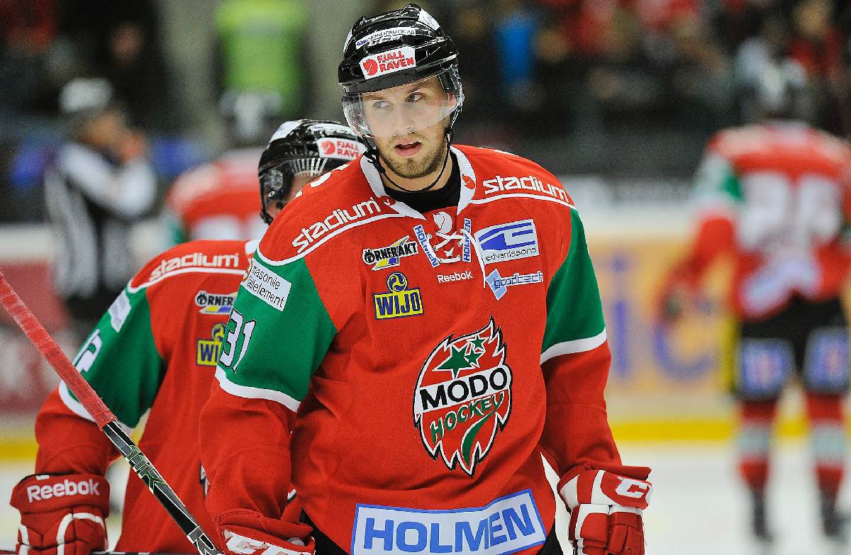 Kom hem nu o spela upp klubben i ditt hjärta <a href="/dickaxelsson/">Dick Axelsson</a>