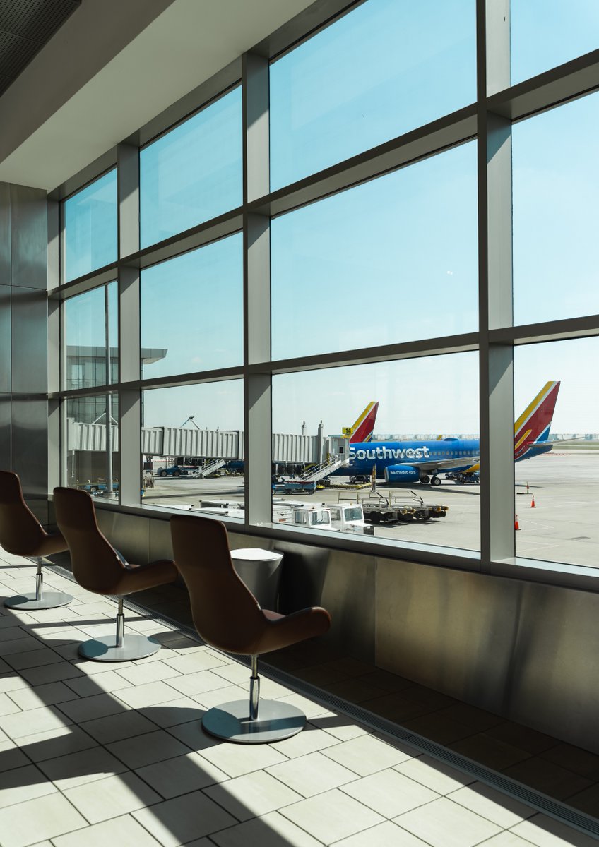 fly_okc's tweet photo. Lariat Landing is where aviation meets industry.

This 1,000-acre logistics hub brings global players like Amazon to OKC Airport, creating infrastructure that moves Oklahoma commerce worldwide. It's the backbone of our Modern Frontier.

#LariatLanding #OKCAirport #Cargo #FlyOKC https://t.co/7oT9wCJTUC