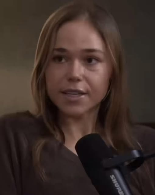 PecanC8's tweet image. Hope Walz, Tim Walz’s daughter, says Trump and his MAGA supporters targeted her father because “he’s everything Trump will never be”…

I agree with the last part ... Tim Walz is a lying low-IQ fraudster, "everything Trump will never be".