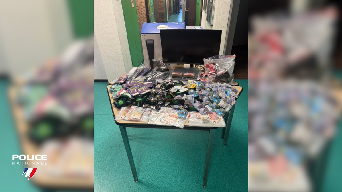 PoliceNationale's tweet image. Trafic de stupéfiants : un réseau démantelé à Cergy (95).
Depuis septembre 2024, un trafic opérant dans plusieurs quartiers de Cergy a été démantelé par les policiers. L’enquête a permis la mise au jour d'une organisation rodée, s’appuyant notamment sur des mineurs pour les…