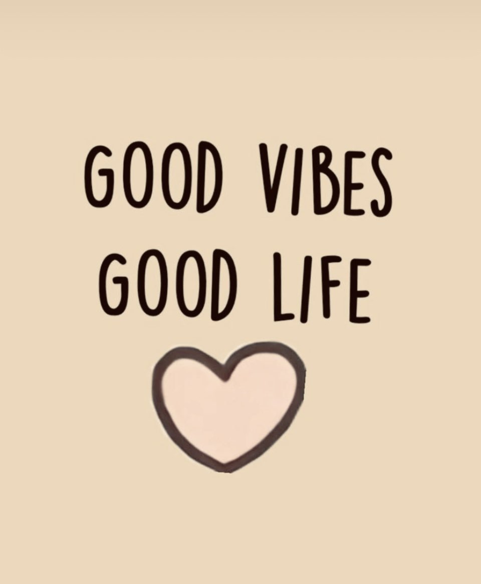 Evening all that’s Tues done … 👏😘👏🌹🌹