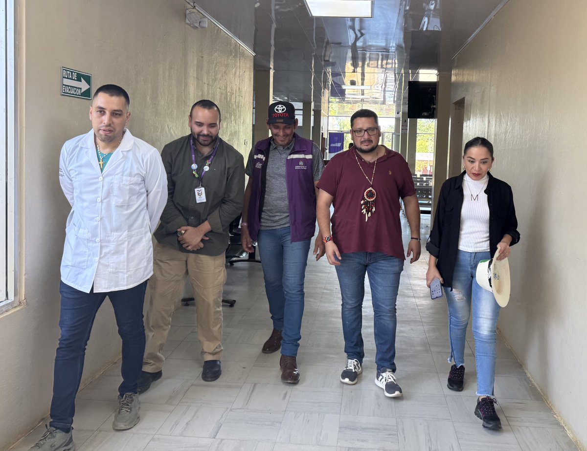 🚨 EMERGENCIA EN  UWINTZ - MÉNDEZ - MORONA SANTIAGO.

Apenas tuvimos conocimiento del estado de salud de Sanchin Nankaimai Mary nos pusimos en marcha.

Paciente de 18 años, con un diagnóstico de amenaza de Aborto, que presenta sangrado.

La zona es de difícil acceso, y en