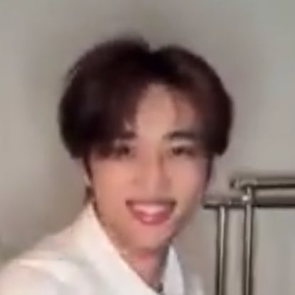 ‧₊ ᨳ julia ྀི .࿔ ¹¹ tweet media