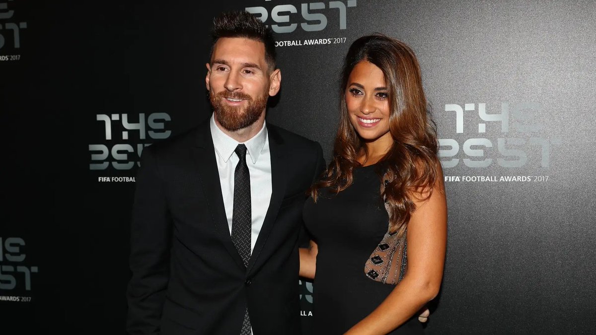🚨🗣️ Leo Messi on his 'order' obssession: "Antonela always reproaches me about order, but I’ve always been OBSESSED with order."

"In the beginning I changed her... She was a disaster and I was very, very orderly. Now we’re at about the same level."

"I’m the kind of person who