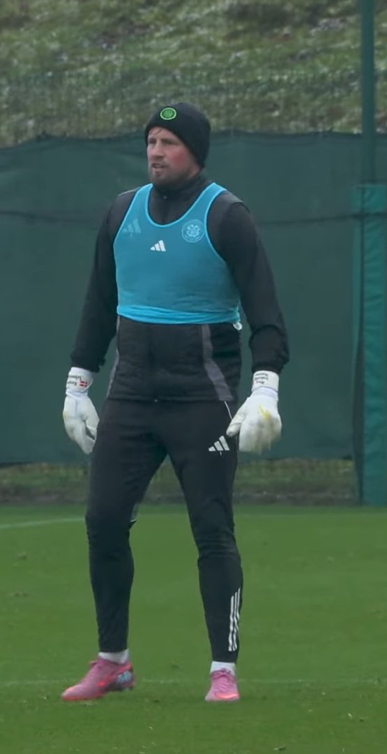 lionsroar67's tweet image. Tell him its a meatball and I bet he'll catch it