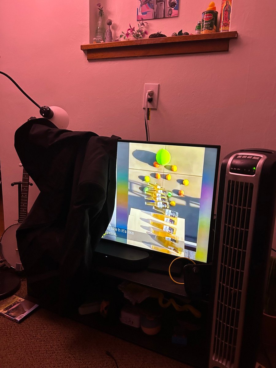 had to mute the tv and cover up the reaction guy with a jacket to make this content watchable