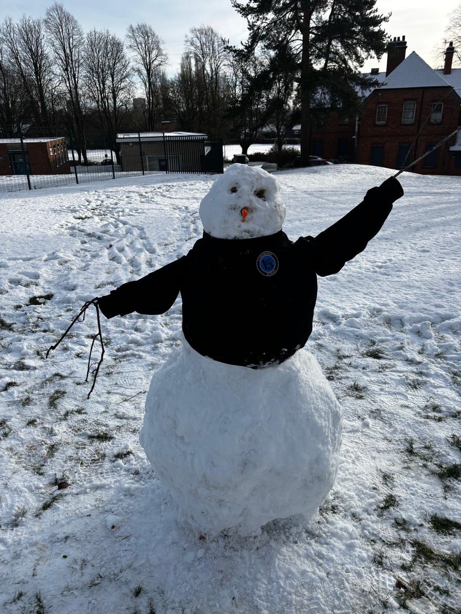 lindsworthsch's tweet photo. Have you met our newest pupil? Frosty. We’ve enjoyed some snow play today! https://t.co/CS6BwLv1B8