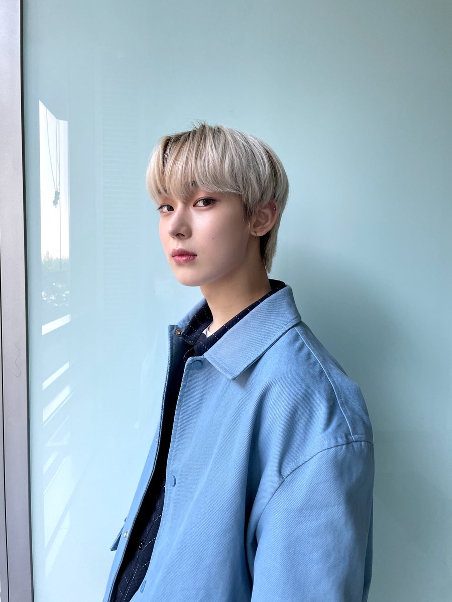 enveiltw's tweet image. 𝙰quí el fan número uno de la reina de la fakoindustria se hace presente para confirmar que el #𝓩𝕚𝐀𑁯𑣿𝟸ʼ居住𝐜ōncᥱr𝕥  fue una locura total 🗣️♡ obvio yo pasé el #𝟶𝟻𝟶𝟷ৎ୭に𝐳𝑦𝐳𝑦 cantándome todas las canciones del #𓊈𝙻o𝐯eいঌ𝙷oɴes𝐭𝕪𓊉!

𝑠u‌‌𝕟n𝕪 ✴︎᭬ཋྀ࿓ 𝑘aeh𝕚