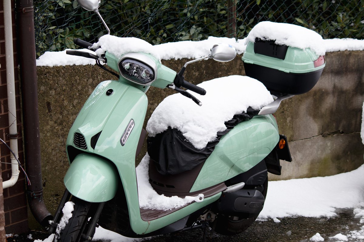 We’re back after the festive break — and winter has well and truly arrived. Ice, cold mornings and sketchy road conditions can catch any of us riders out.

Here's five smart tips for winter riding...

2wheelslondon.com/media/2wl-blog…

#2wheelslondon #winterriding #ridersafety
