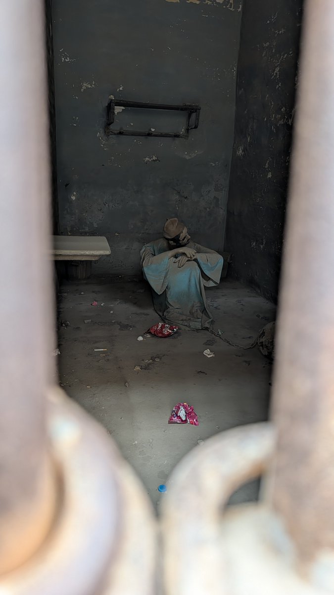 休息這麼久回歸職場
竟然完全沒有不適應的狀況
果然具備社畜體質

回台灣又是寒流又是拉肚子是怎樣
上班的第一件事就是規劃今年要去哪裡玩
然後又開始買機票看裝備

不安於室
關住我的人但關不住我的靈魂啦！