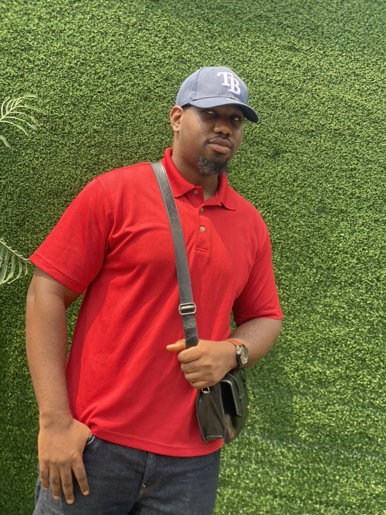 officialdaelux's tweet photo. I am but a simple man what you see is what you get https://t.co/NUVOhWXkQP